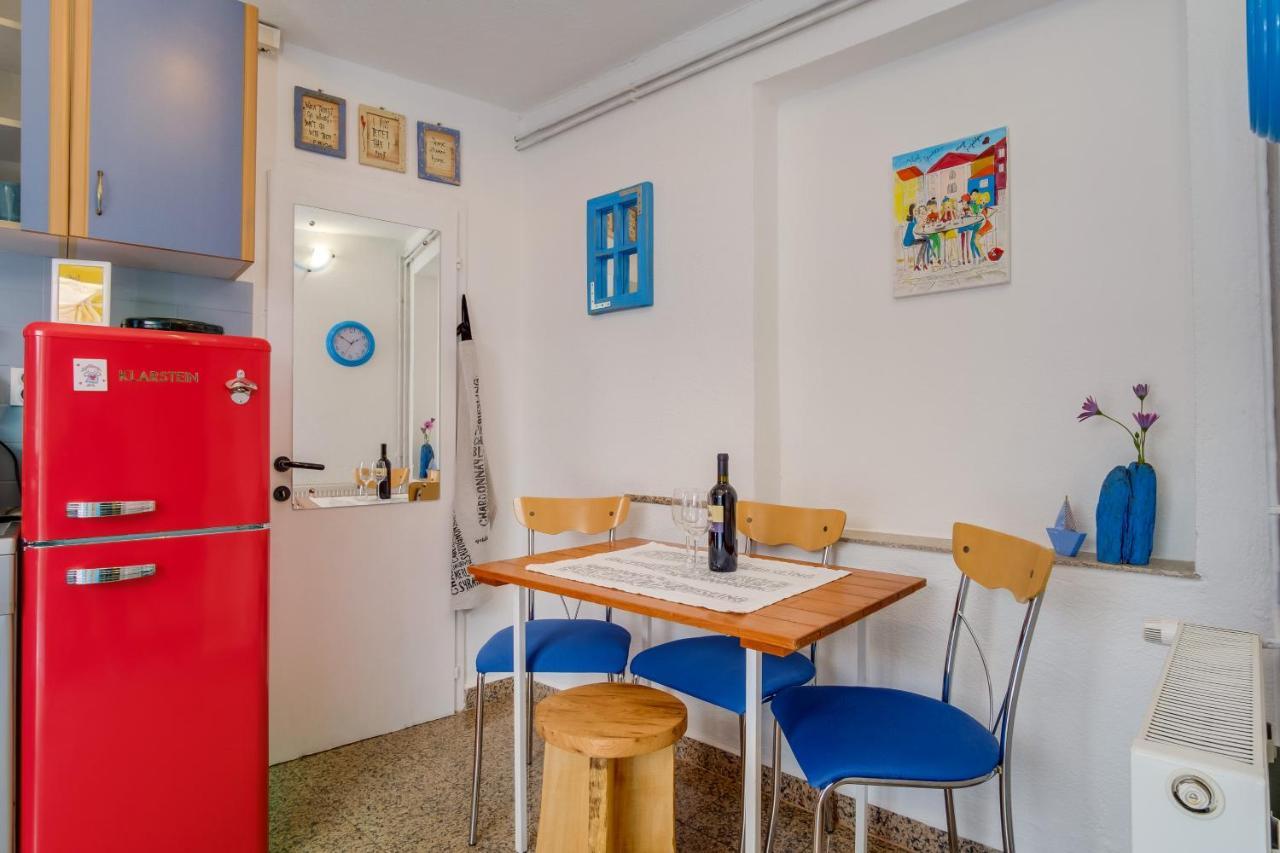 וולי לוסיניי Apartments Kastel מראה חיצוני תמונה