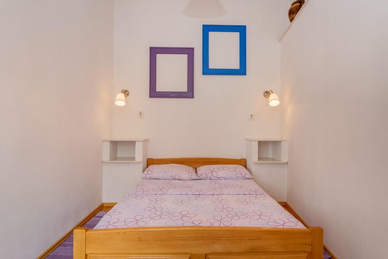 וולי לוסיניי Apartments Kastel מראה חיצוני תמונה
